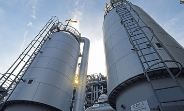 5124_Ammonia_plant_at_Ludwigshafen_site copy.jpg