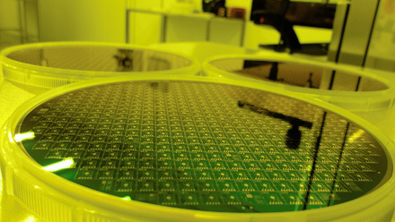 6 inch GFET wafers (7).jpg