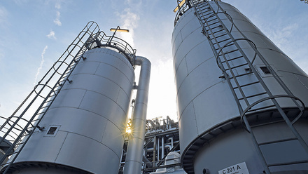 5124_Ammonia_plant_at_Ludwigshafen_site copy.jpg