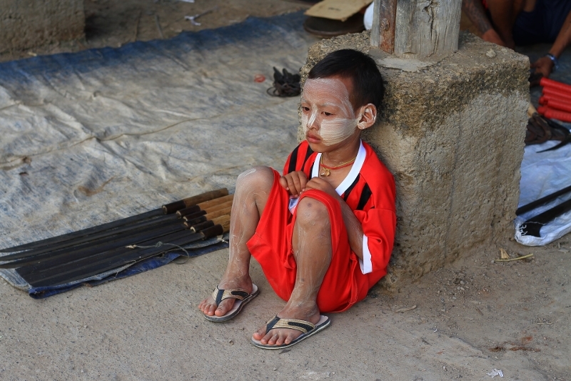 Boy wearing sunscreen