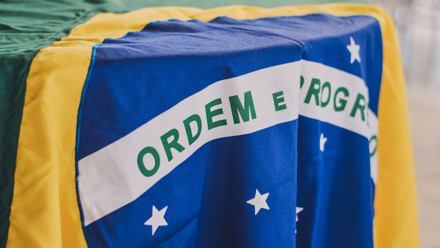 Brazil flag-rafaela-biazi-unsplash_edited.jpg