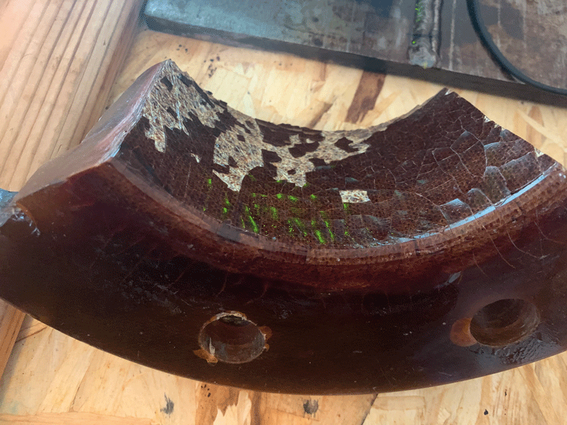 Inside surface condition and corrosion of the fibreglass reinforced plastic