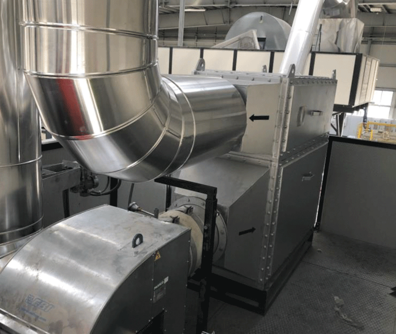 The heat pipe heat exchanger installed next to the kiln exhaust at the Atlas Concorde factory