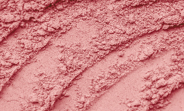 shutterstock_1050632975 powders.jpg