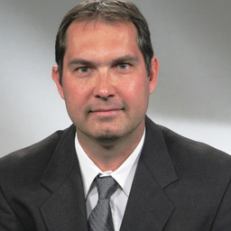 Dr Andreas Lutz