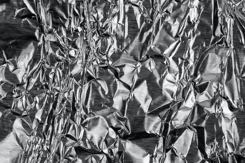 Textured metalis foil