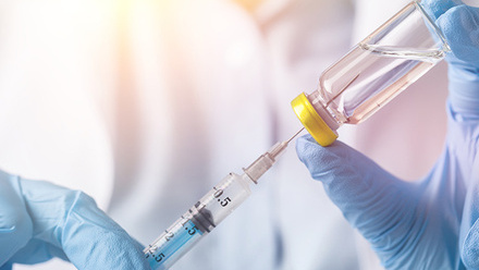 MW Nov_p21_Vaccinations_shutterstock_773669722.jpg