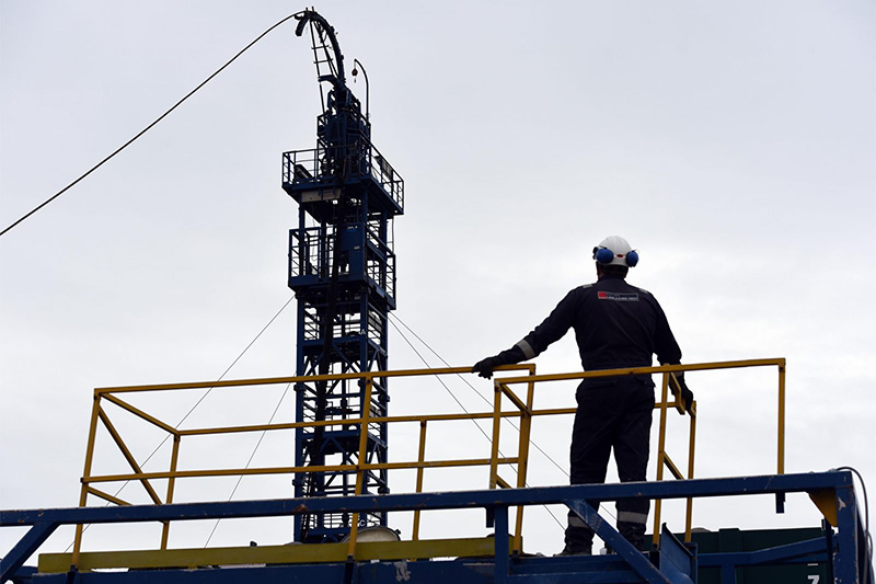 Cuadrilla worker on site