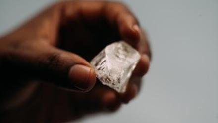 A large Canadian rough diamond.jpg 1