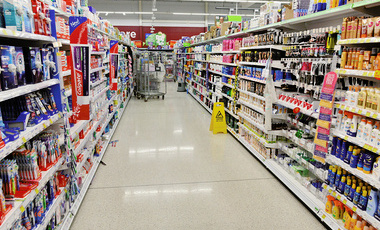 Supermarche_shutterstock_585876140.jpg