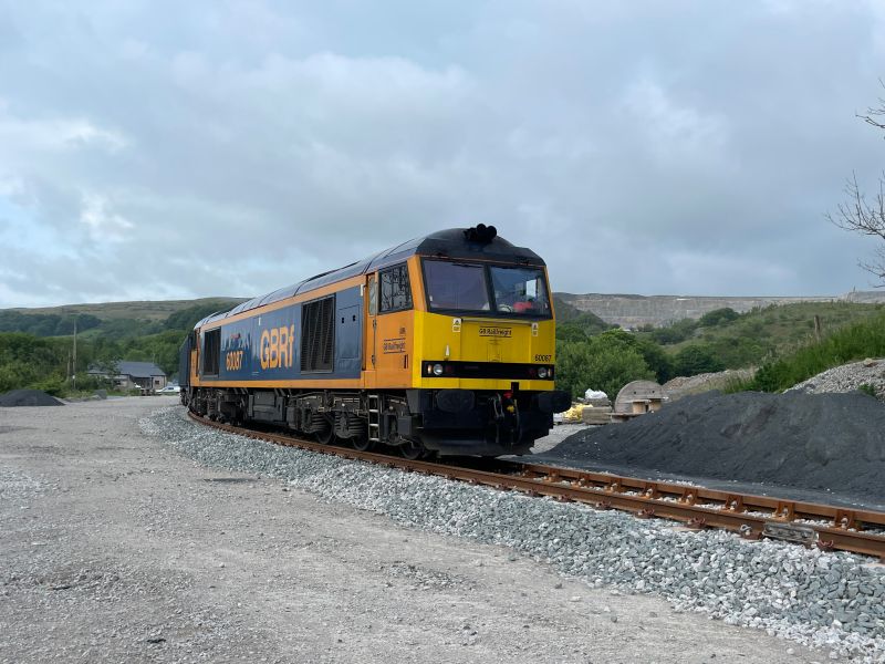 Train leaving Horton quarry