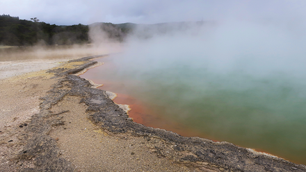 Geothermal Pool CMYK_800x533.png