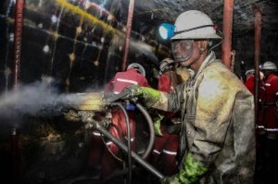 Platinum and chrome miner in South Africa