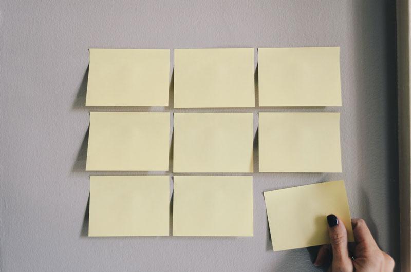 Circular post store it notes