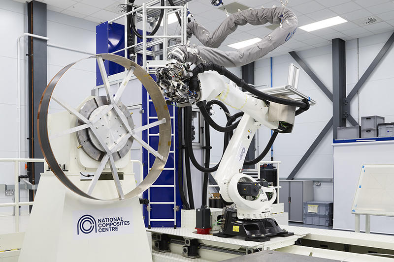 Large robot arm in a laboratory